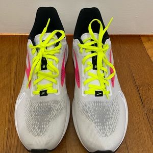Brooks Running Shoes - Size 11